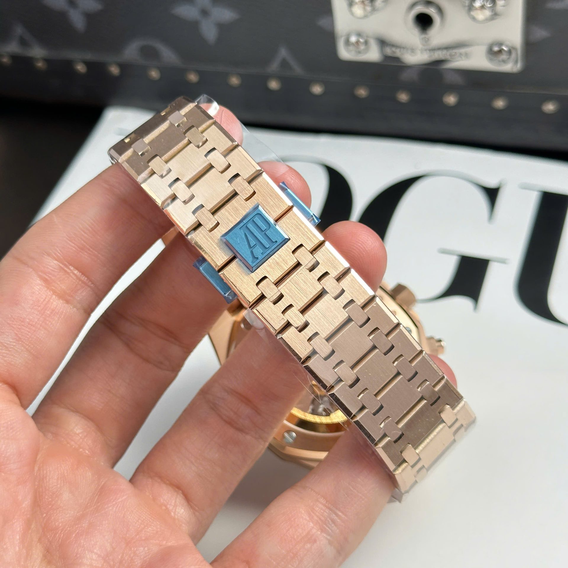 Audemars Piguet Super Clone Watch Royal Oak 26240 Rose Gold Dial Black APS Factory 41mm - Image 11