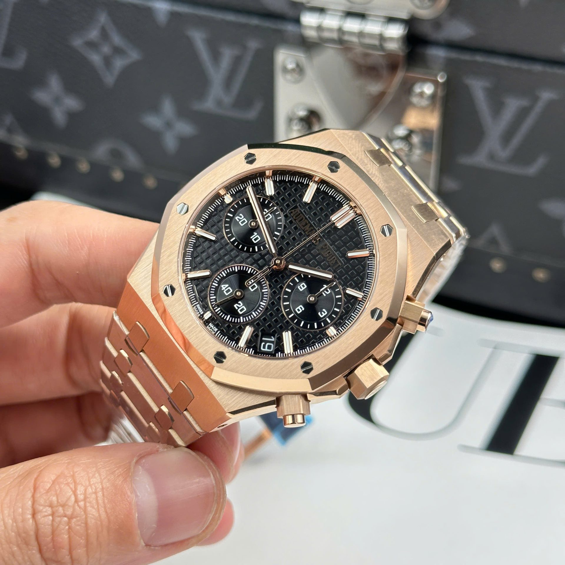 Audemars Piguet Super Clone Watch Royal Oak 26240 Rose Gold Dial Black APS Factory 41mm - Image 4