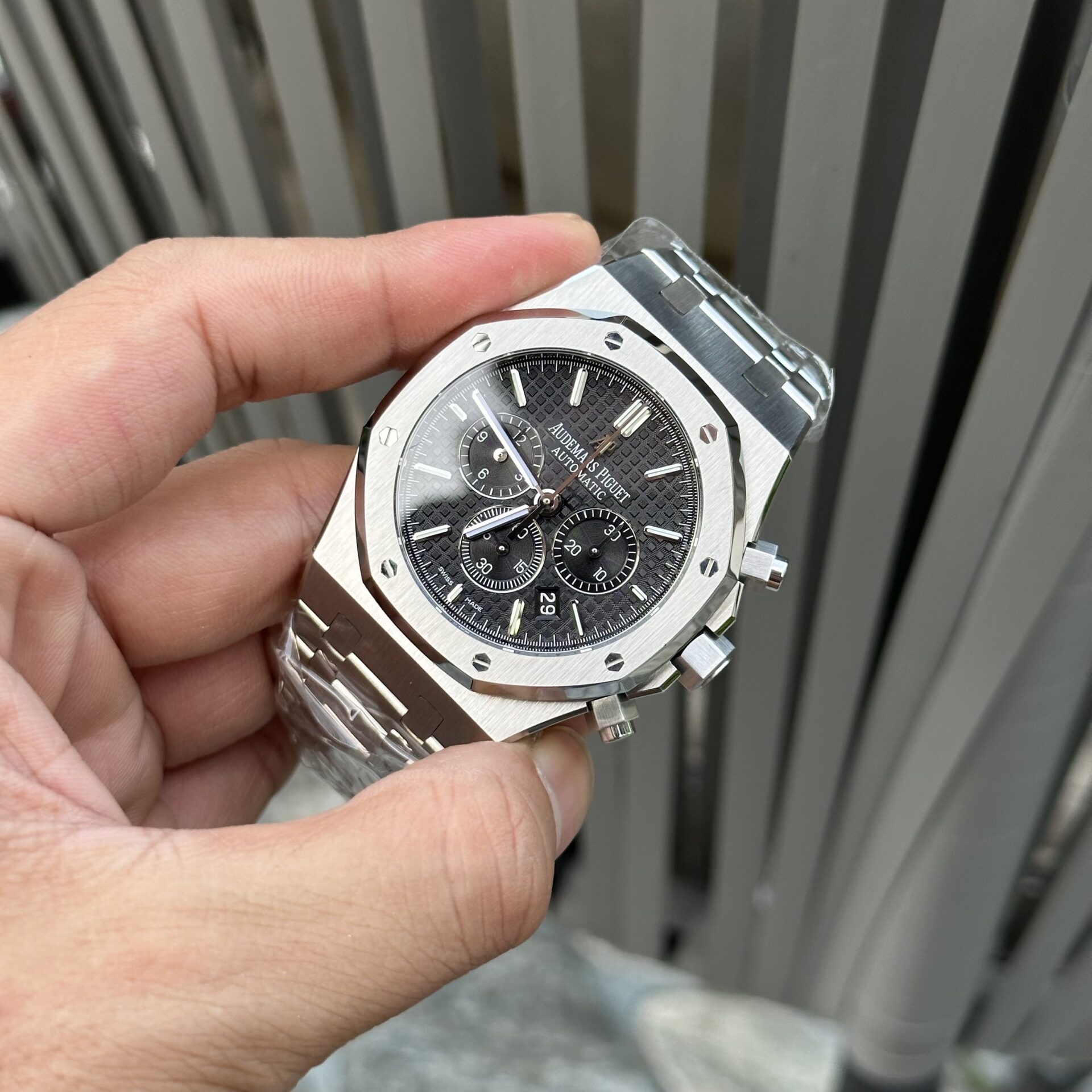 Audemars Piguet Royal Oak 26331ST Gray Dial Super Clone Watch APS 41mm - Image 4