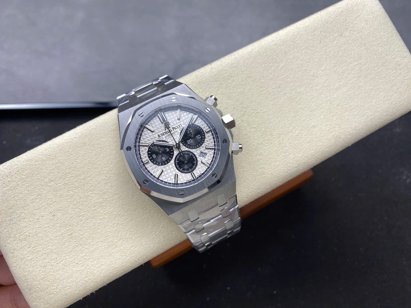 Audemars Piguet Super Clone Watches Royal Oak 26331 Chronograph Dial White 41mm - Image 3