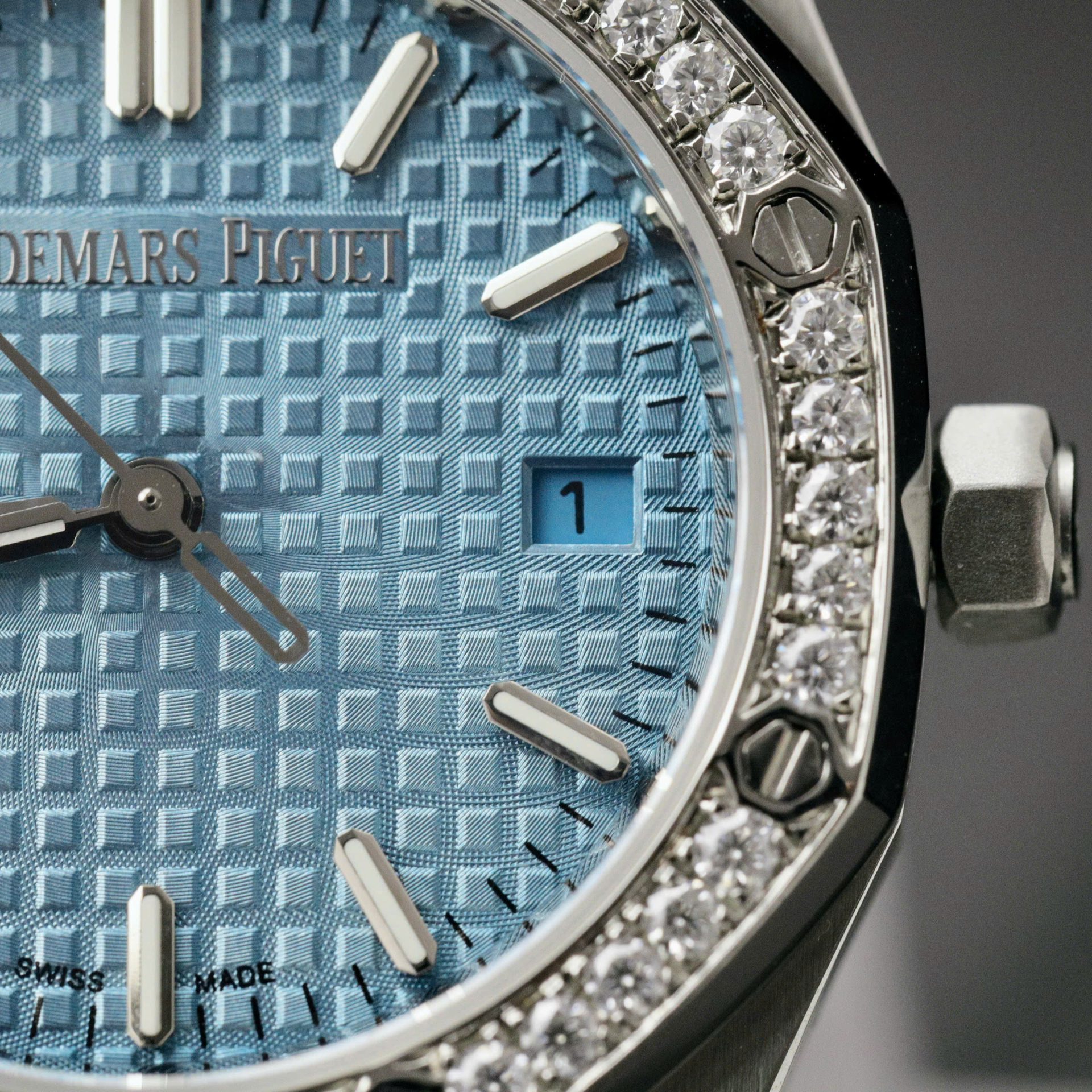 Audemars Piguet Royal Oak Super Clone Watch Ice Blue Dial Bezel Diamonds Moissanite 34mm - Image 5