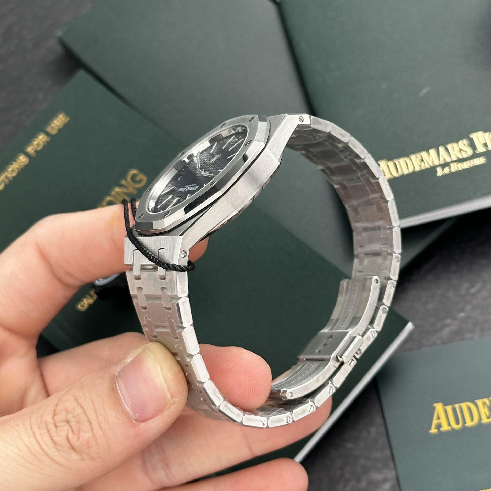 Audemars Piguet Super Clone Watches Royal Oak Jumbo Extra-Thin 15202ST Blue Dial 39mm - Image 4
