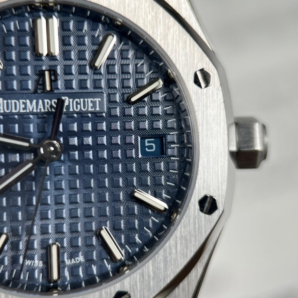 Audemars Piguet Super Clone Watch Royal Oak Blue Dial Metal Wire 34mm - Image 4