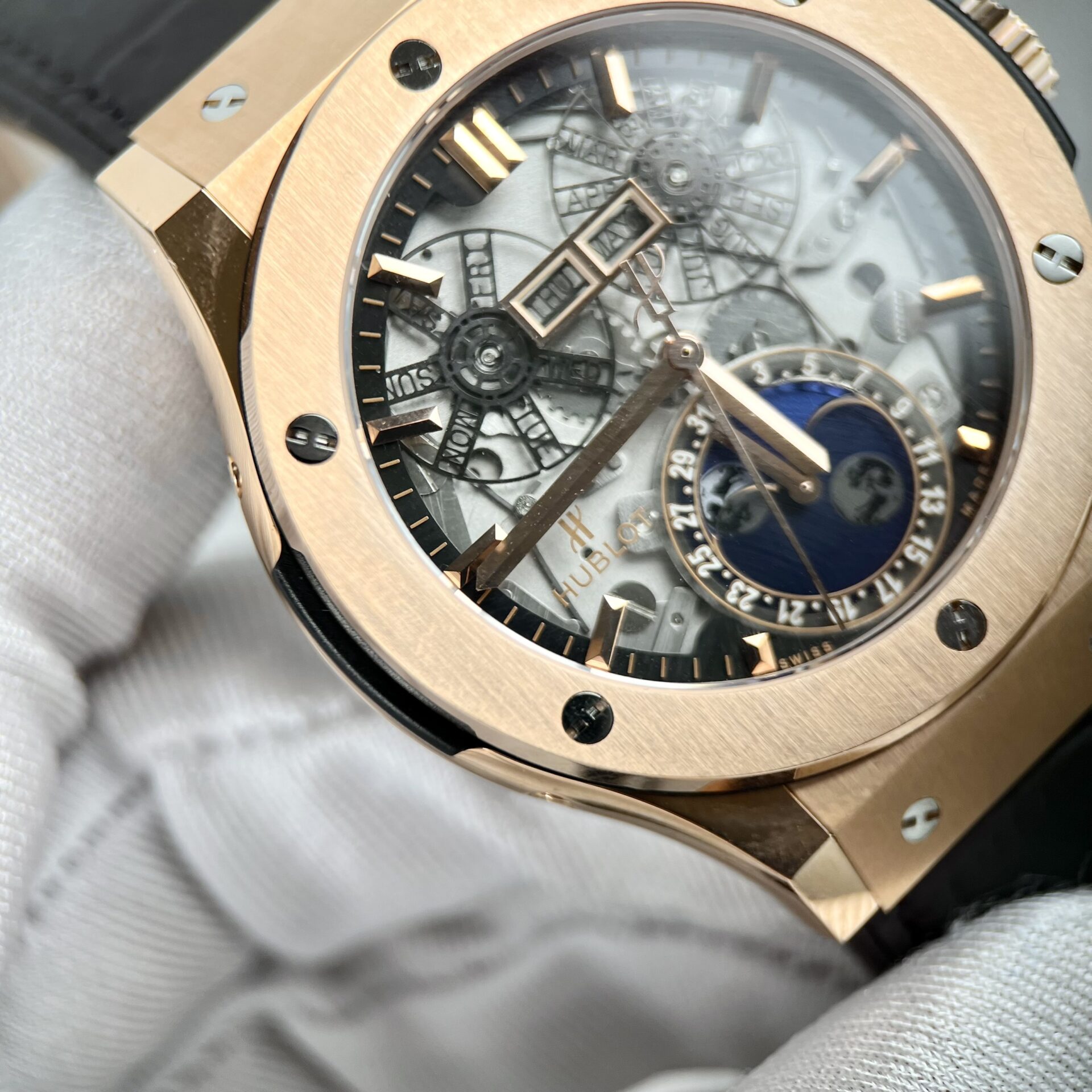 Hublot Aerofusion Moonphase King Gold Best Super Clone Watch 42mm - Image 6