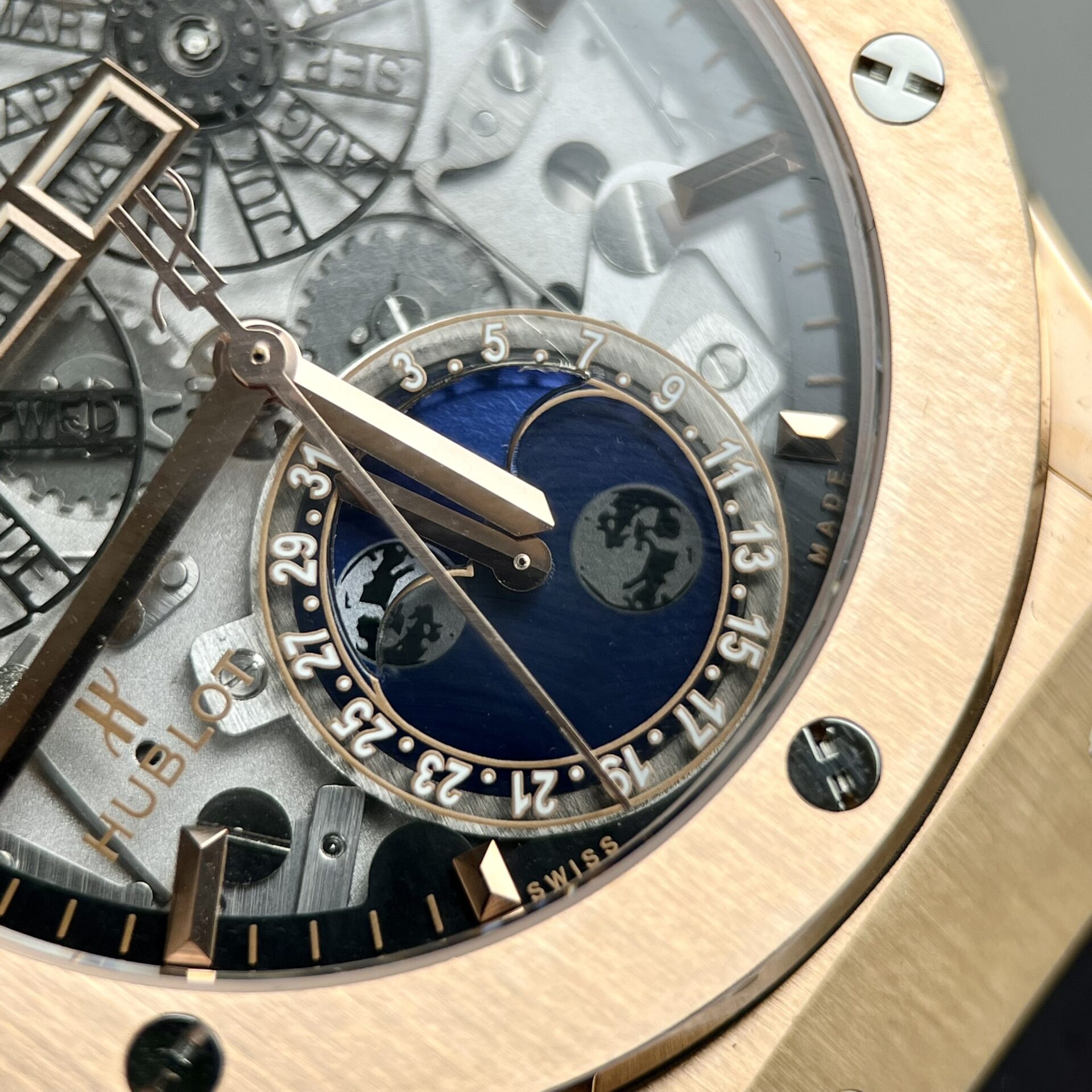 Hublot Aerofusion Moonphase King Gold Best Super Clone Watch 42mm - Image 4
