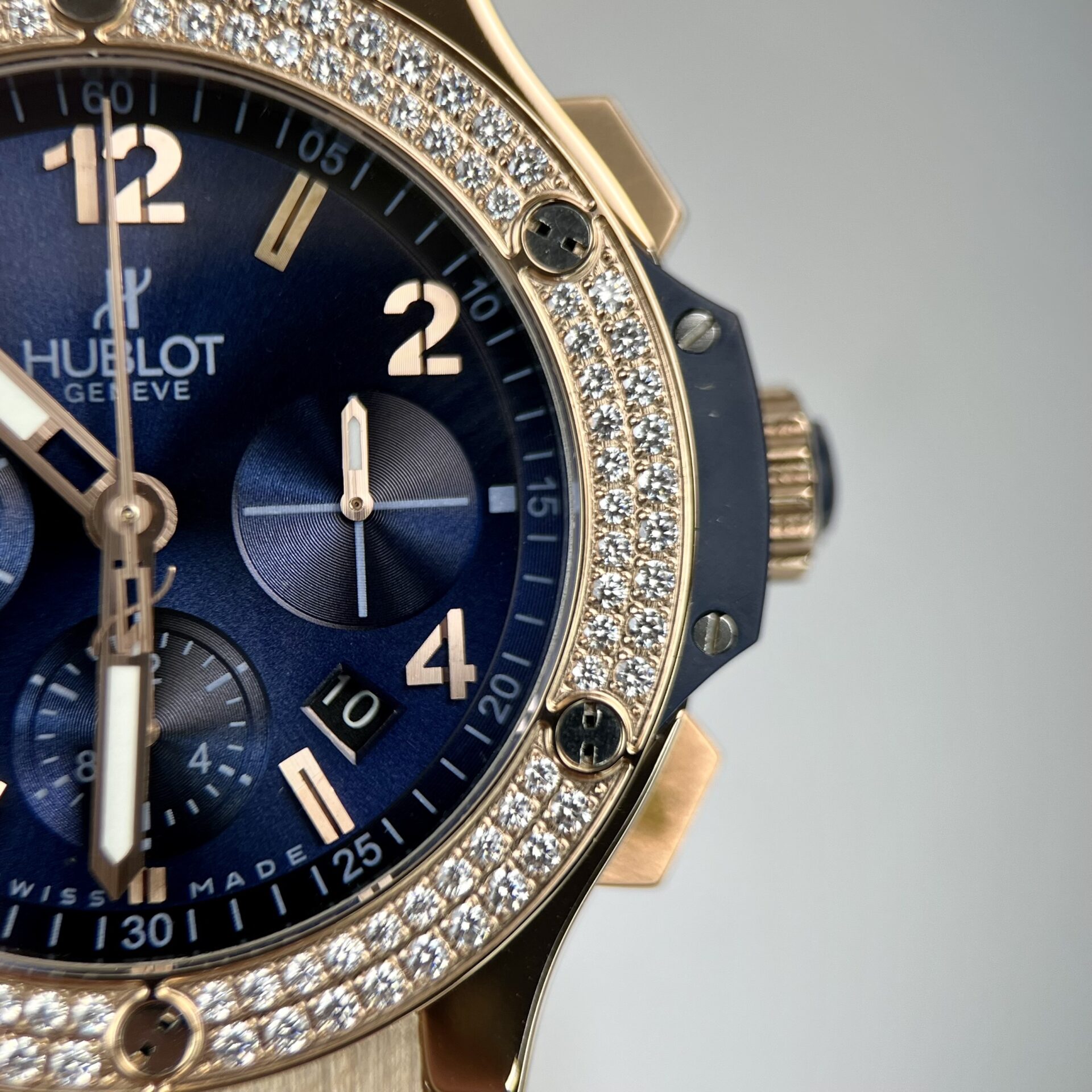 Hublot Replica Watch Big Bang Chronograph King Gold Blue Dial 44mm - Image 5