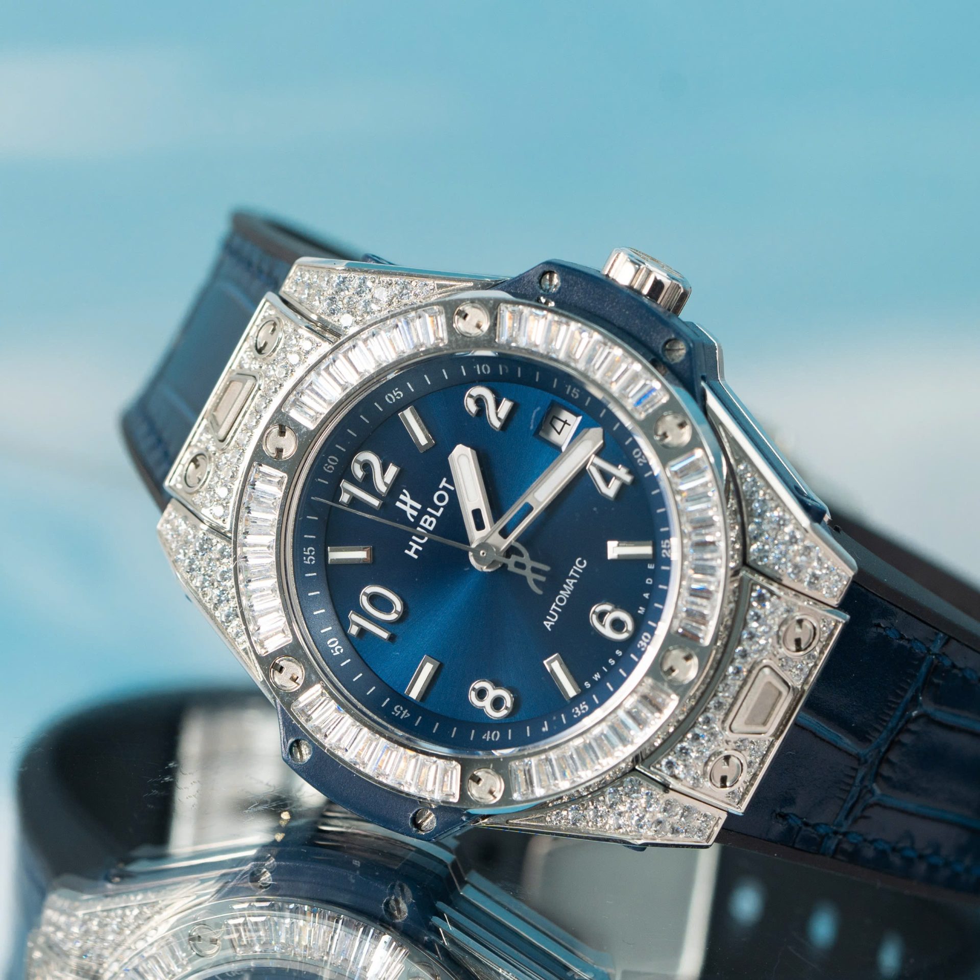 Hublot Replica 11 Watch Big Bang One Click Blue With Full Diamond 39mm - Image 2