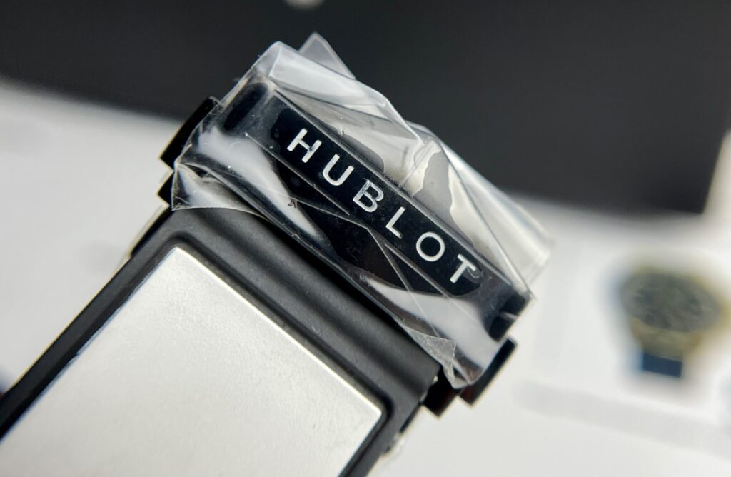 Hublot Big Bang Sang Bleu II Super Clone Watch White Ceramic Rubber Strap 45mm - Image 9
