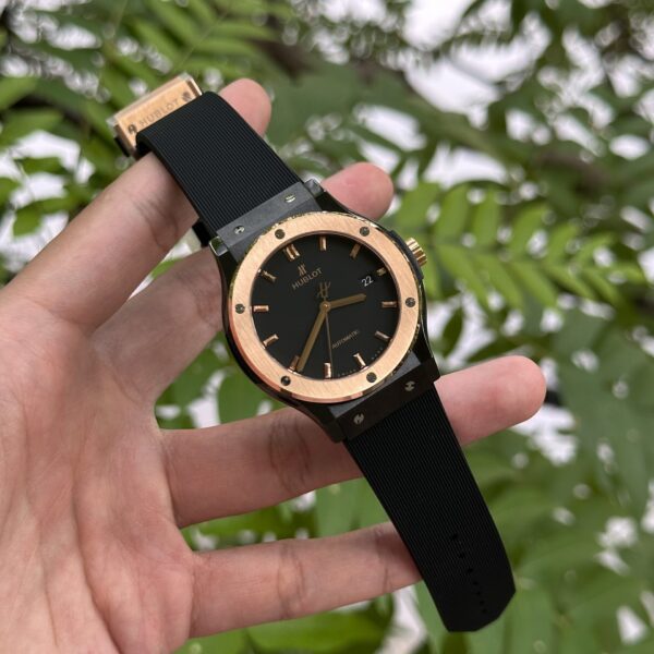 Dong Ho Hublot Classic Fusion Ceramic Demi Gold Replica 11 JJZ 42mm 2 1