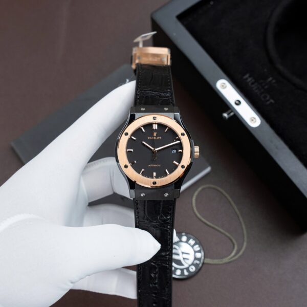 Dong Ho Hublot Classic Fusion Ceramic King Gold Replica 11 May SW300 Day Cao Su Boc Da 42mm 1 1