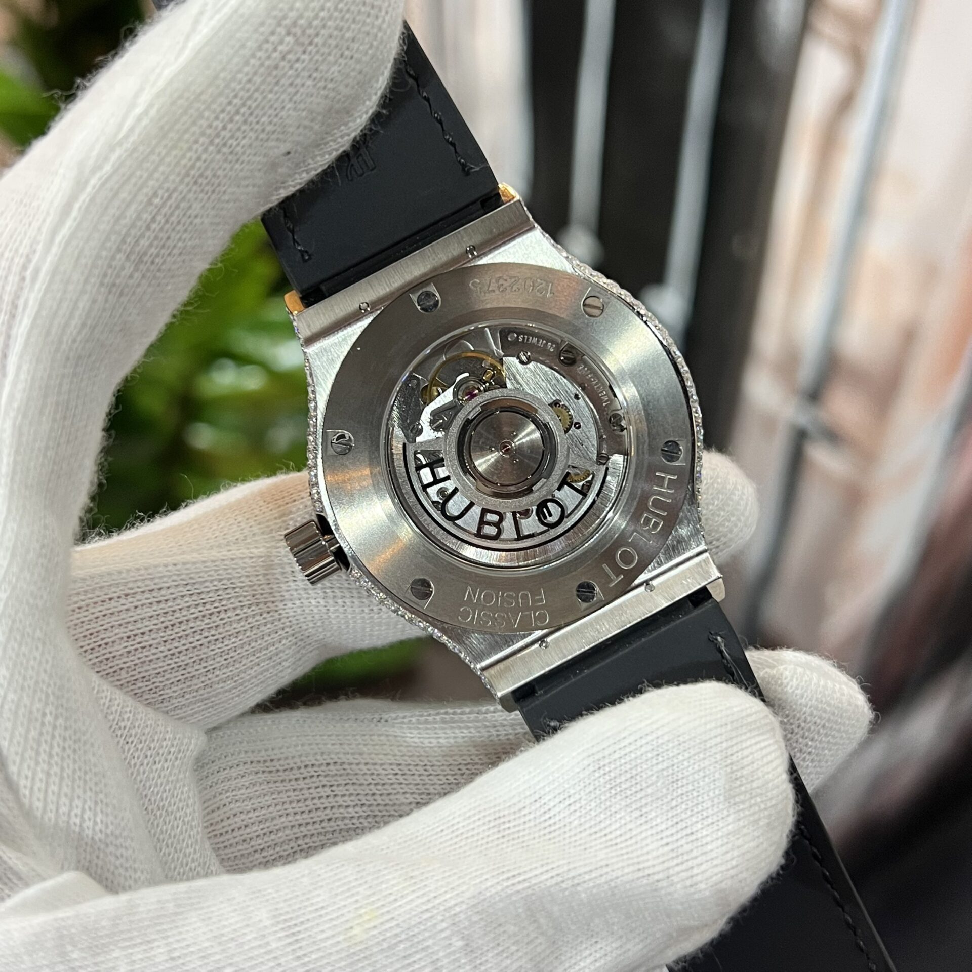 Hublot Classic Fusion With Moissanite Replica Watch Leather Strap 42mm - Image 6