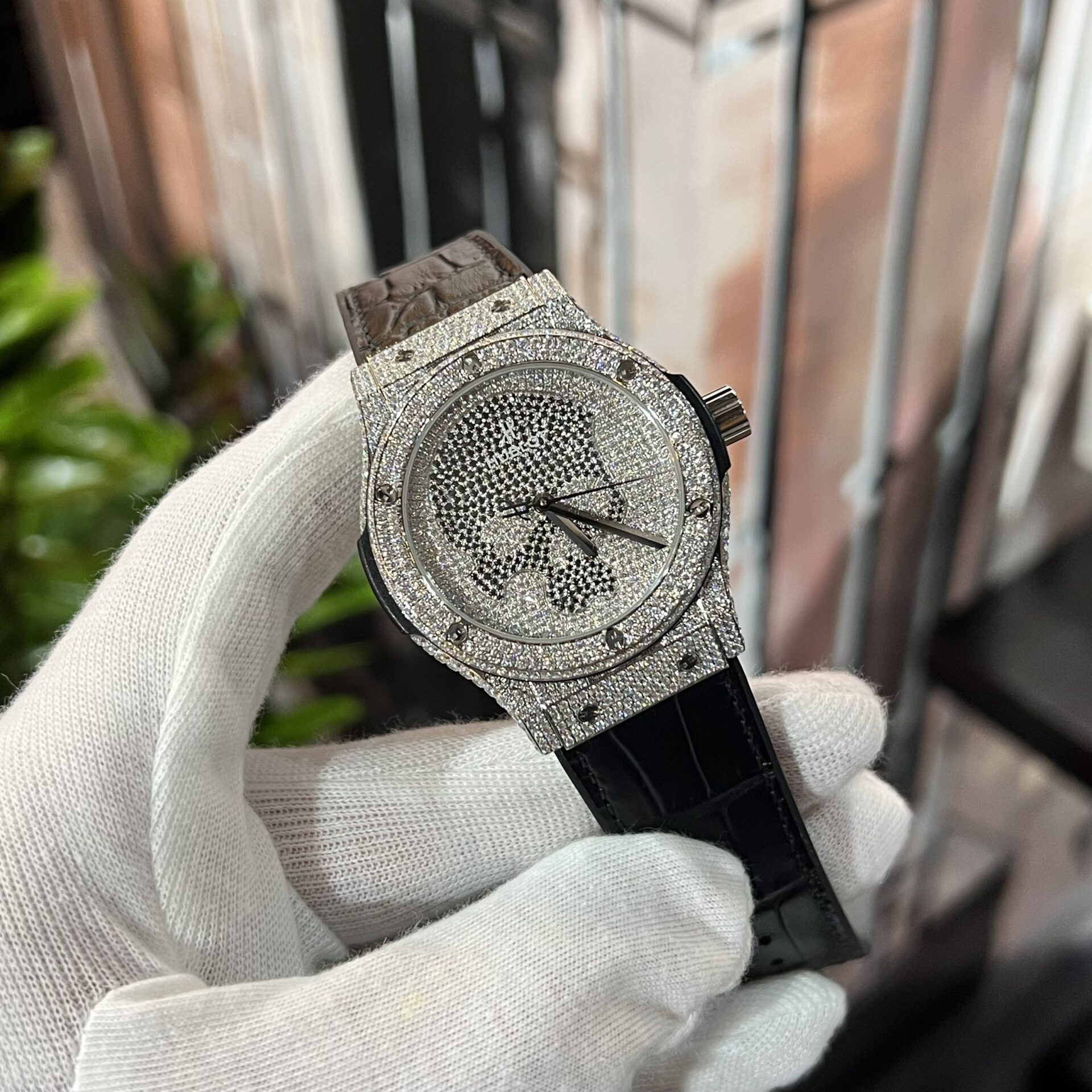 Hublot Classic Fusion With Moissanite Replica Watch Leather Strap 42mm - Image 3
