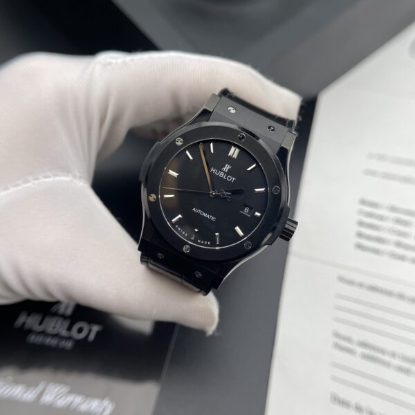 Dong Ho Hublot Classic Fusion Fake 11 Mau Den HBF 42mm 1 scaled 1