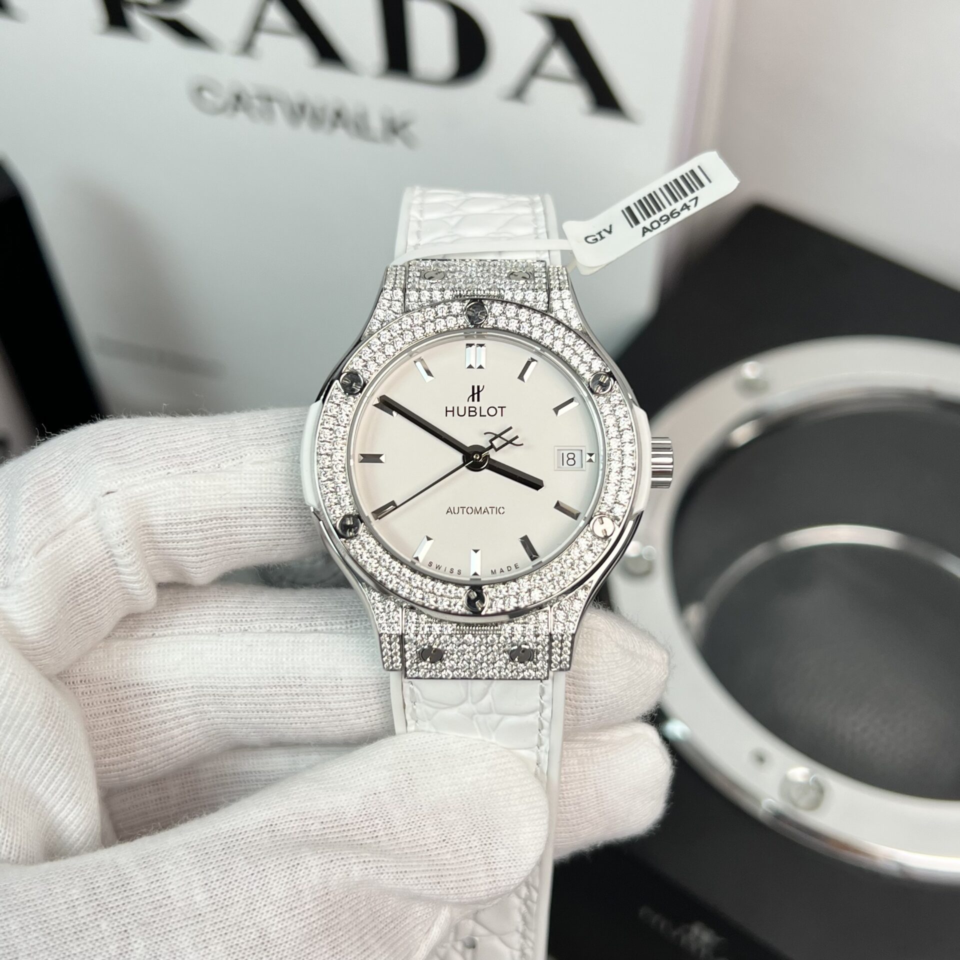 Hublot Replica Watch Full Moissanite Diamond White HB Factory 38mm
