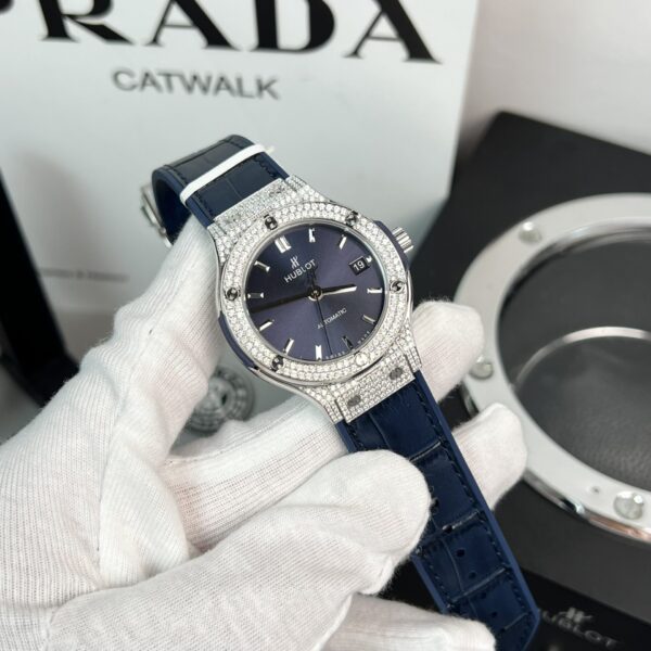 Dong Ho Hublot Classic Fusion Kim Cuong Moissanite Mau Xanh Duong 38mm 4 1