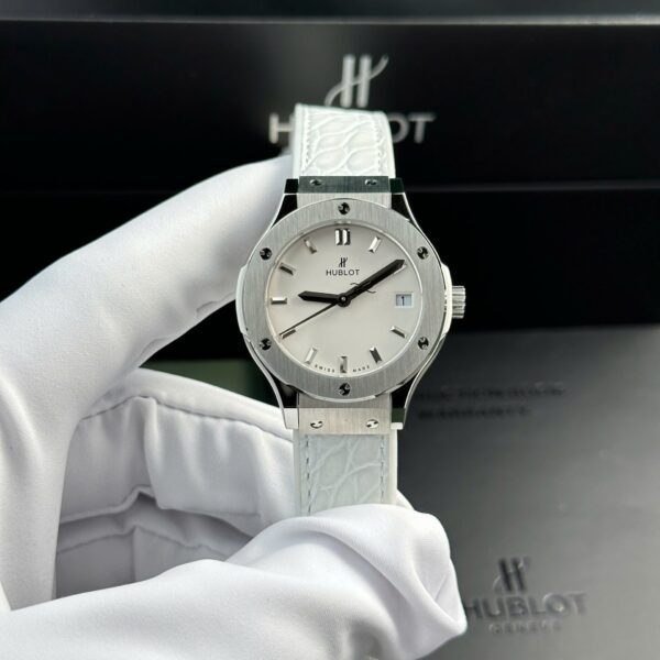 Dong Ho Hublot Classic Fusion Rep 11 Cao Cap Nu Mau Trang Nha May HB 33mm 2 1