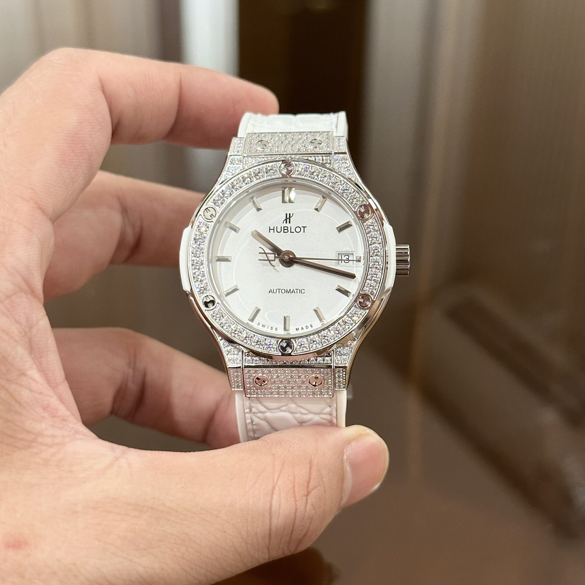 Hublot Classic Fusion Replica 1:1 Watch White Diamond HBF 38mm - Image 2