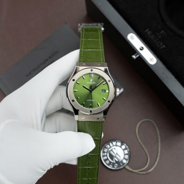 Dong Ho Hublot Classic Fusion Titanium Che Tac Mau Xanh La Cay May SW300 Day Ca Sau 42mm 7 1