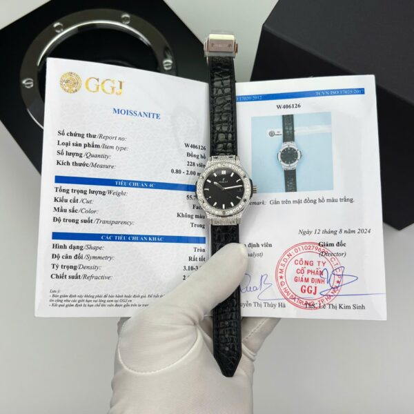 Dong Ho Hublot Classic Fusion Titanium Rep 11 Mau Den Dinh Kim Cuong Moissanite 33mm 7 1