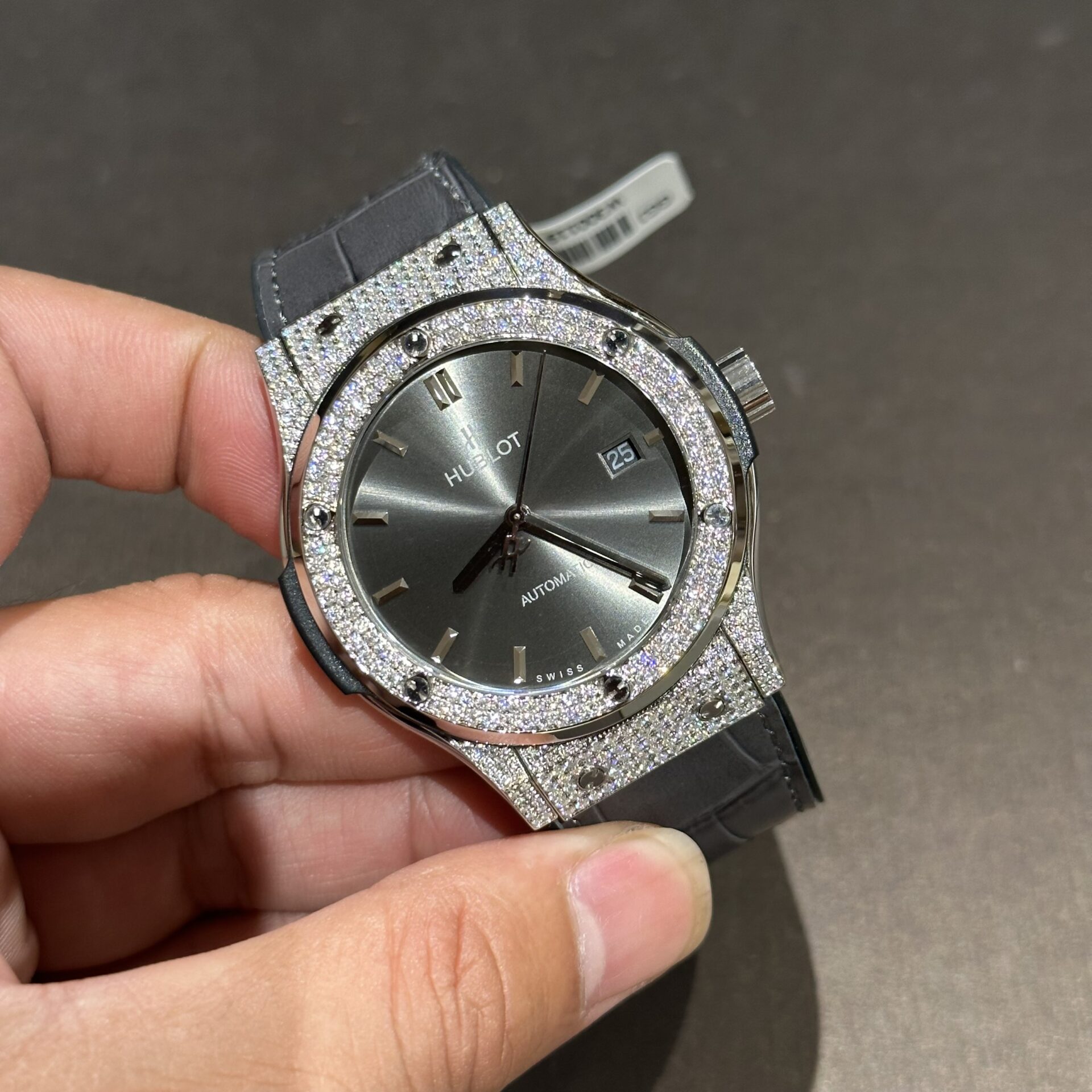 Hublot Replica Watch With Full Diamond Moissanite Diamonds Gray Dial Leather Strap 42mm - Image 3