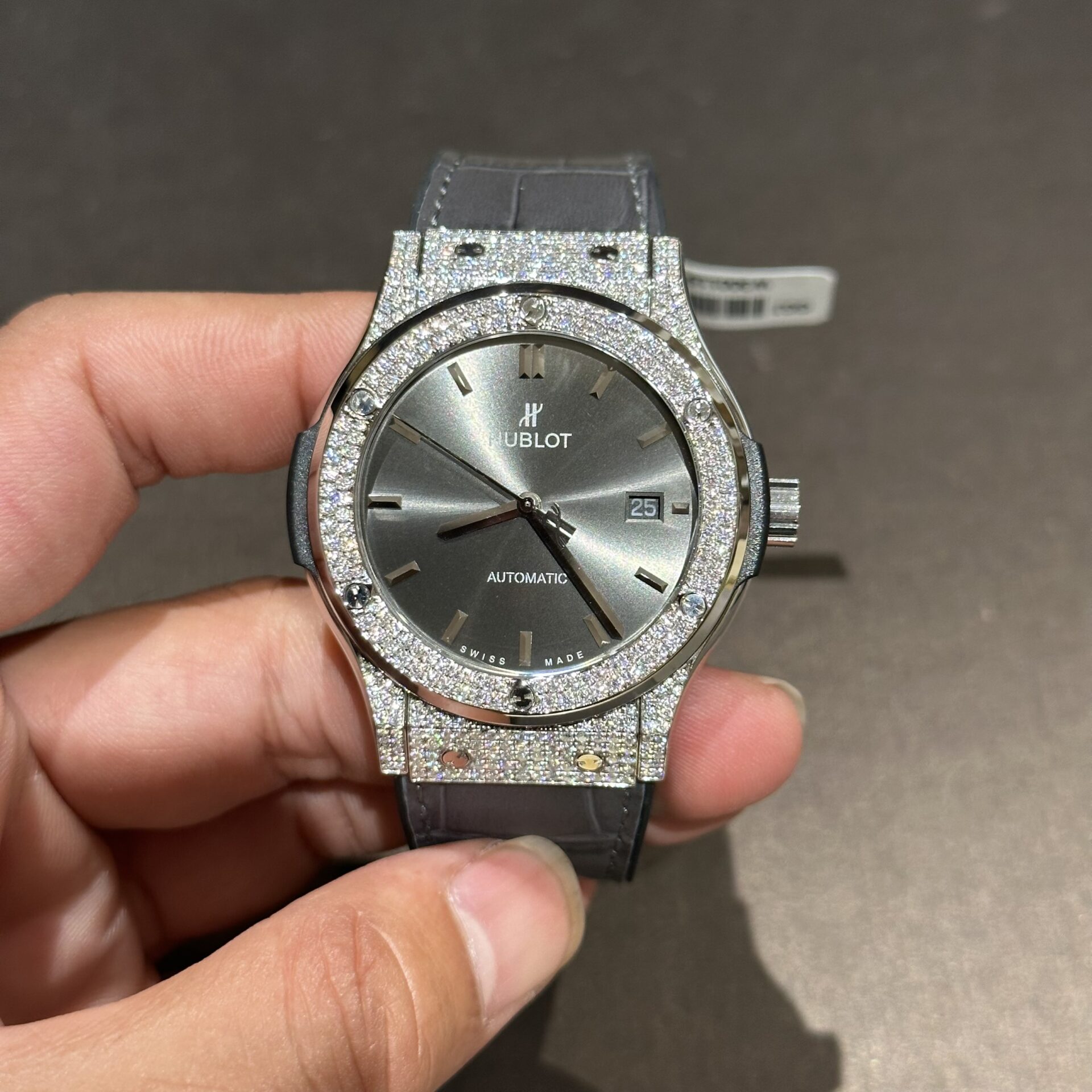 Hublot Replica Watch With Full Diamond Moissanite Diamonds Gray Dial Leather Strap 42mm - Image 2
