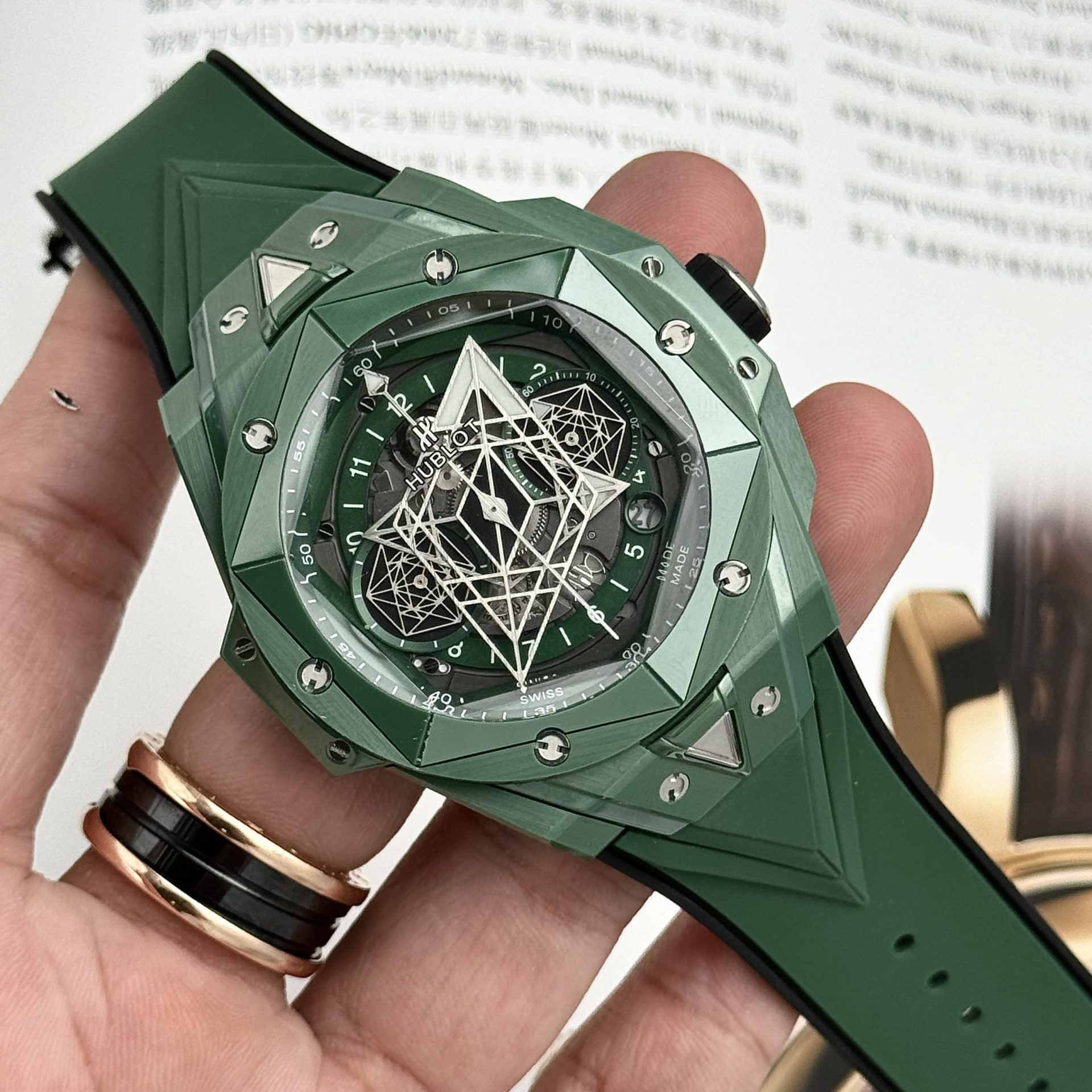 Hublot Best Super Clone Watch Big Bang Sang Bleu II Green Ceramic BBF 45mm - Image 3