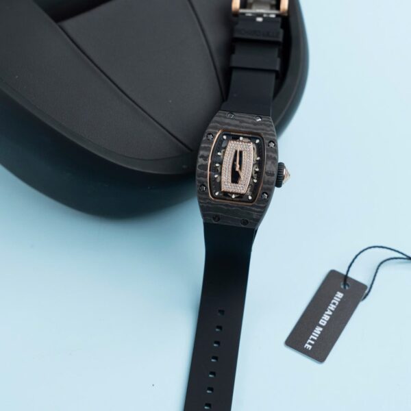 Dong Ho Richard Mille RM07 01 Fake 11 Vo Carbon Day Cao Su Den 36mm 10 1