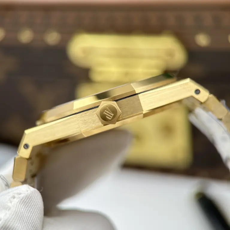 Audemars Piguet Replica Watches Royal Oak Openworked Frosted 15412 Case Yellow Bezel Stone Baguette 41mm - Image 8