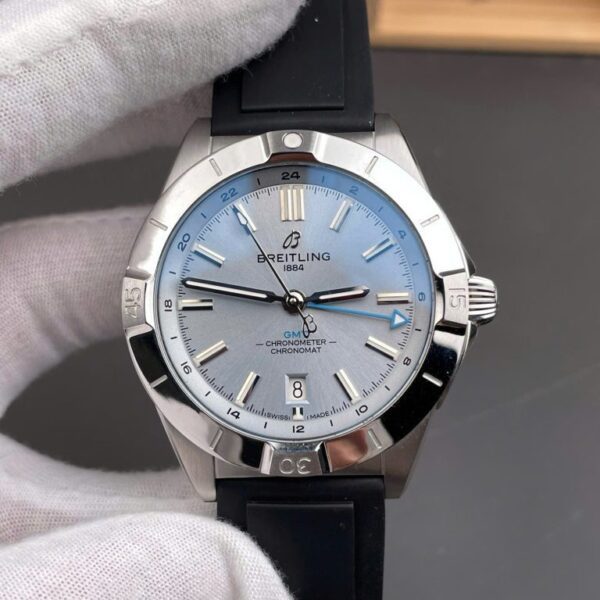 Dong Ho Breitling Chronomat P32398101C1S1 Replica 11 Mat Xam Day Cao Su 40mm 4 768x1024 1