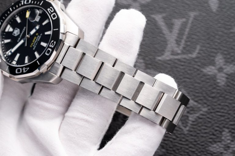 Tag Heuer Aquarace Super Clone Watch Black Dial Metal Strap 41mm - Image 5