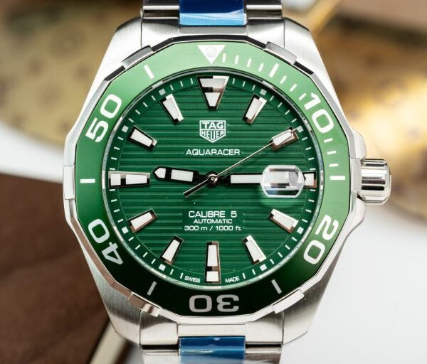 Dong Ho Tag Heuer Aquaracer Replica 11 Mat Xanh La Cay 43mm 2 768x512 1