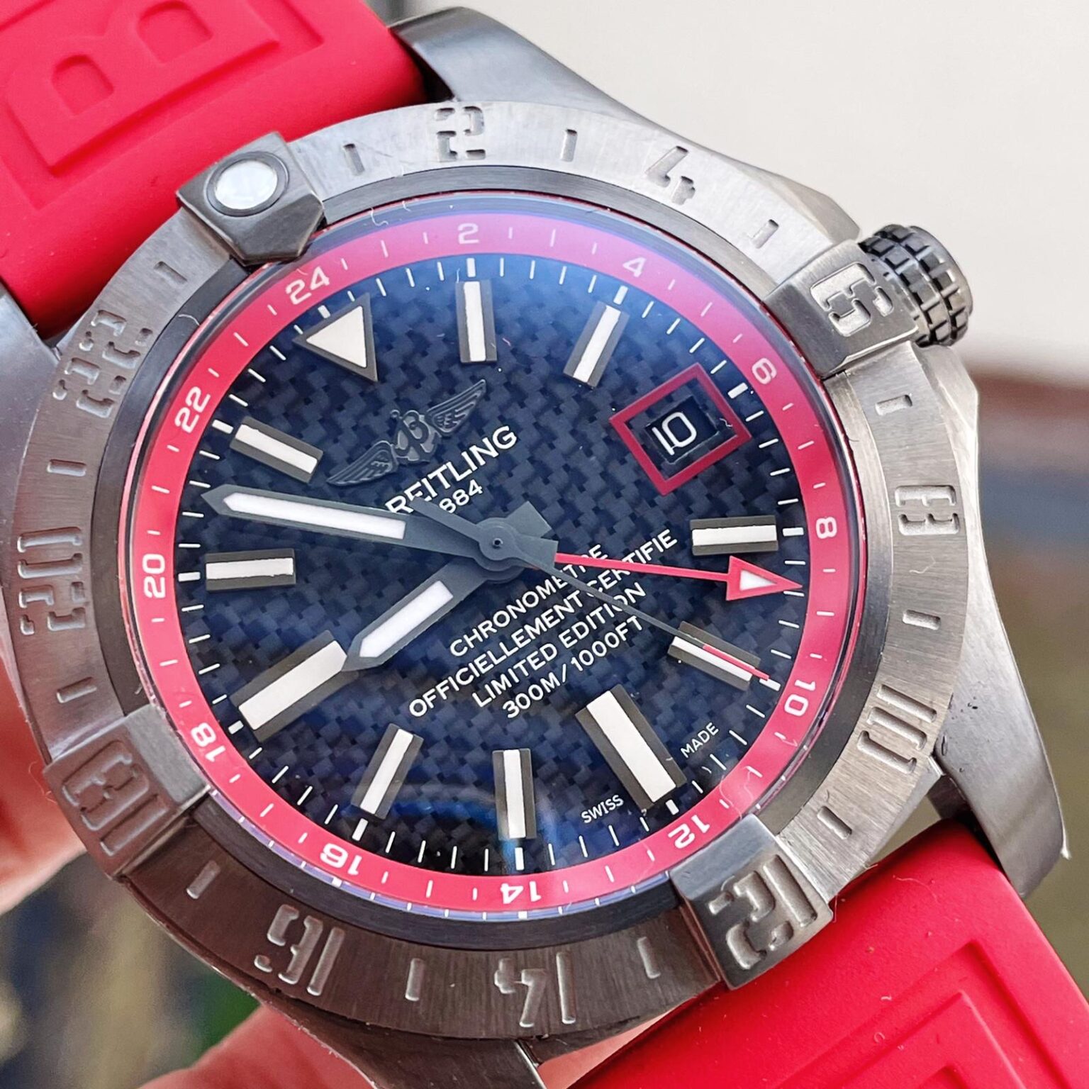 Breitling Avenger GMT SS GF 1:1 Best Edition Black Dial Stick Markers on RED rubber Strap A2836 V2 limited edition