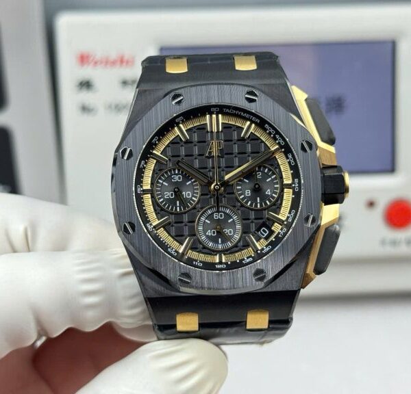 Dong Ho Audemars Piguet Replica 11 Royal Oak Offshore Chronograph 26420CE Vo Gom Den May Co Thuy Sy 43mm 2 768x576 1