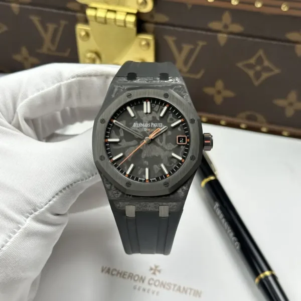 Dong Ho Audemars Piguet Royal Oak DiW 15500 Che Tac Vo Carbon Kim Giay Mau Cam 41mm 15 768x768.jpg