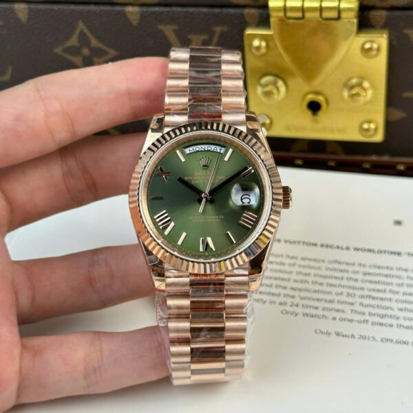 Dong Ho Rolex Day Date Rep 11 Ma Vang Hong Mat Xanh La Cay Nang 186 Grams Xuong QF 40mm 12 768x768 1