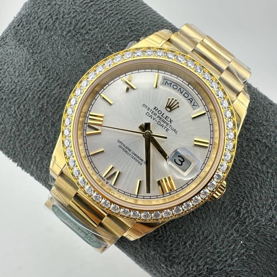 Yellow Gold Day-Date 40 Silver Roman Dial with Diamond Bezel Model No.228348RBR - Image 2