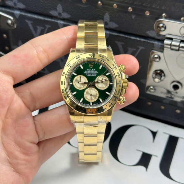 Dong Ho Rolex Daytona 126508 Mat Xanh Green Che Tac Ma Vang Xuong THB 40mm 2 1536x1536 1